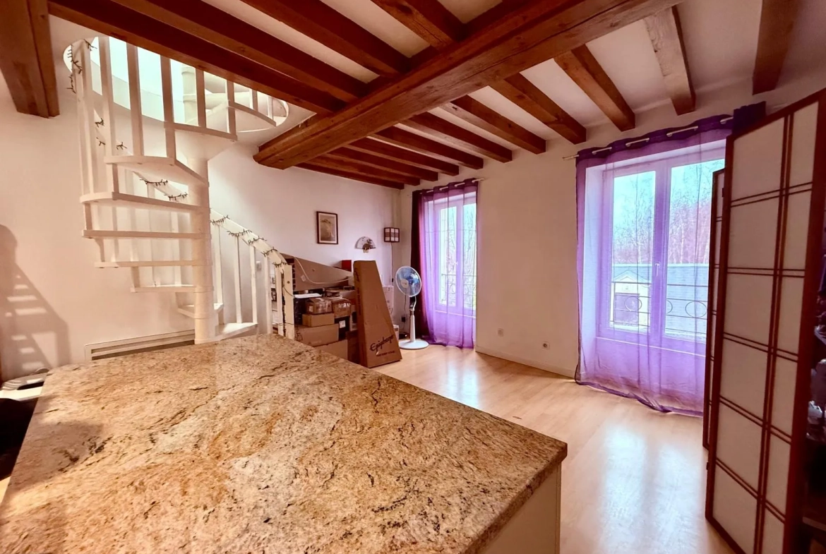 Appartement T2 duplex lumineux à Caen centre, idéal investisseur 