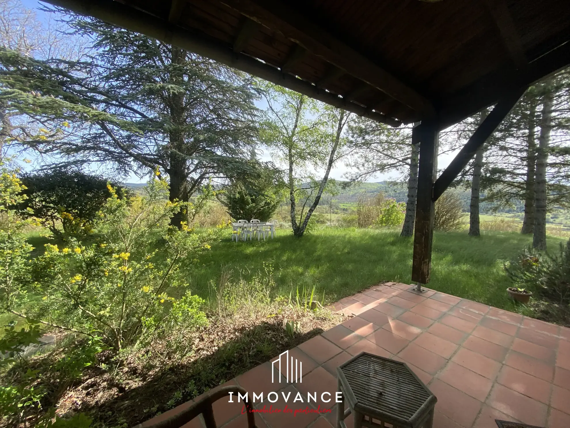 Maison de campagne de 100 m² avec potentiel et terrain de 5000 m² à La Roque Ste Marguerite 