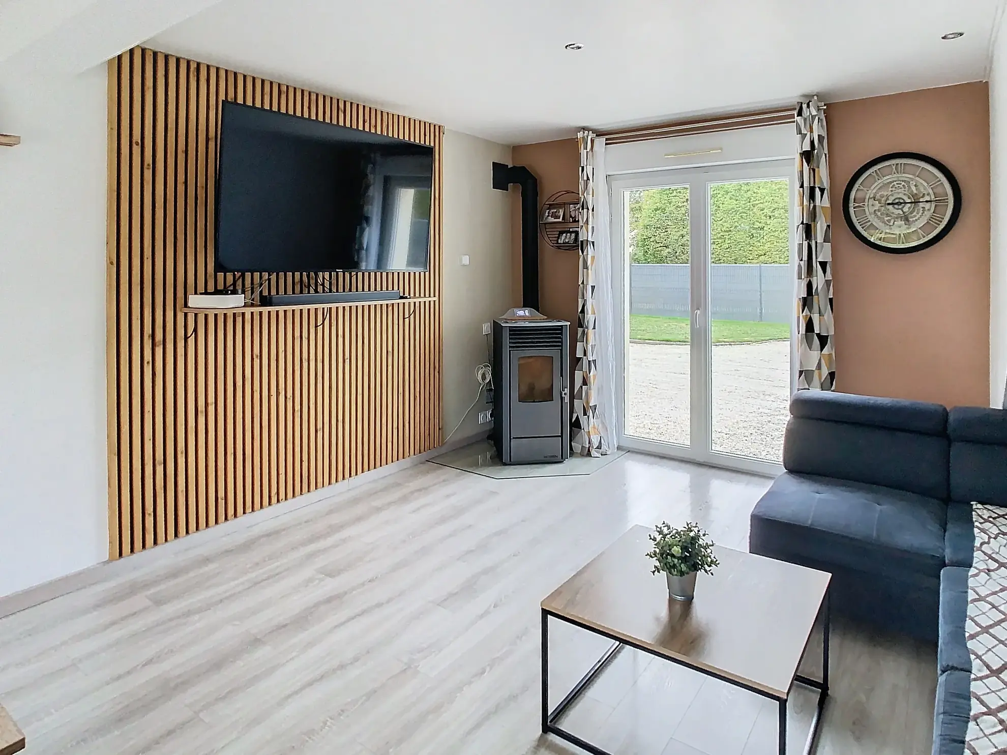 Pavillon rénové avec terrain clos proche de Villers-Bocage et Caen 