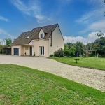 Pavillon rénové avec terrain clos proche de Villers-Bocage et Caen