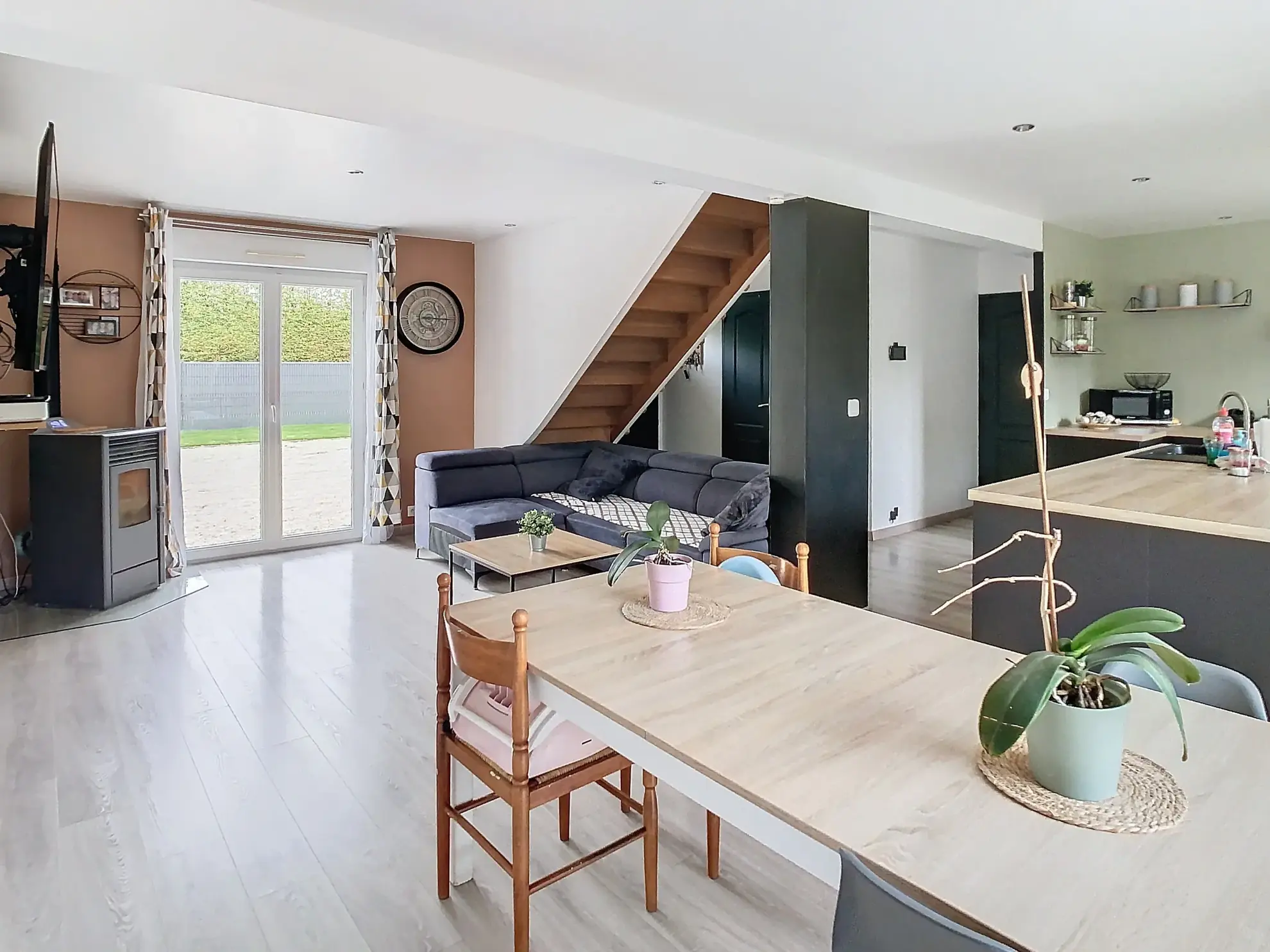 Pavillon rénové avec terrain clos proche de Villers-Bocage et Caen 