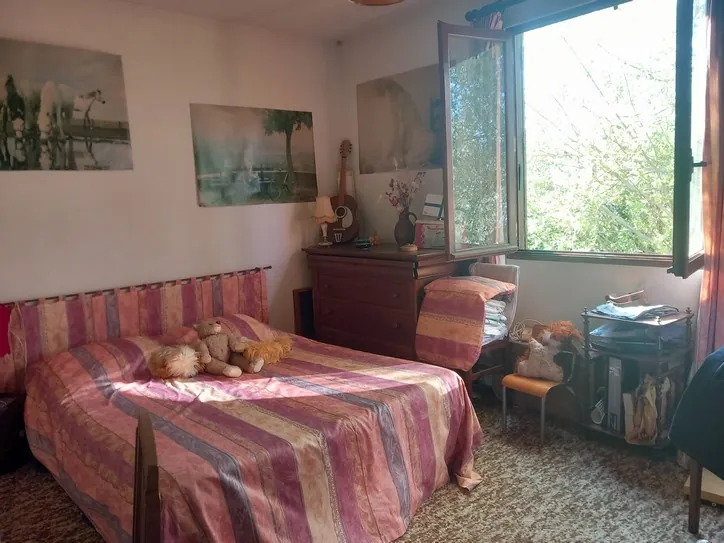 À vendre maison de 70 m² à Gambais, proche commodités et jardin spacieux 