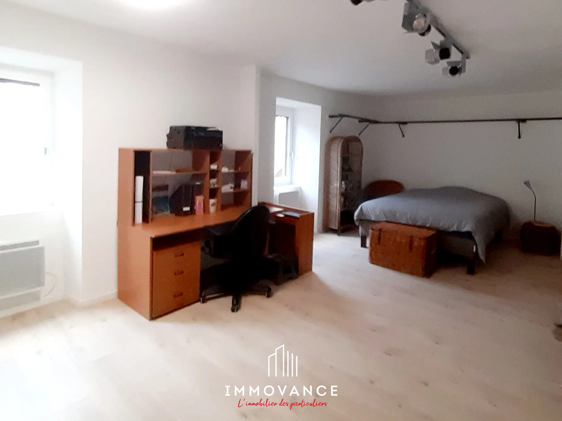 Belle maison en pierre avec duplex et T1, vue panoramique sur la vallée du Tarn à Compeyre 