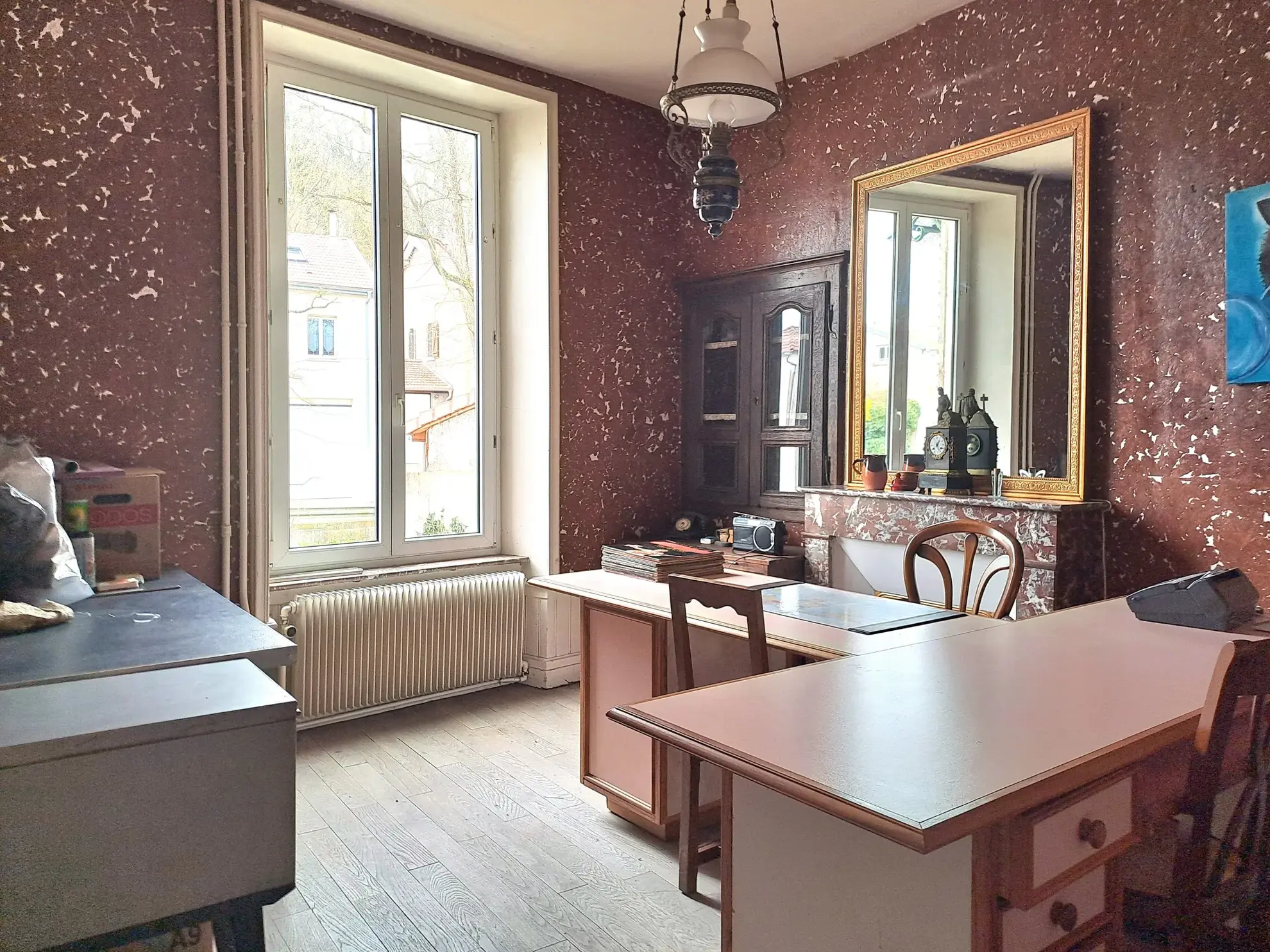 Maison de maître à Vézelise avec gros potentiel et espace professionnel 