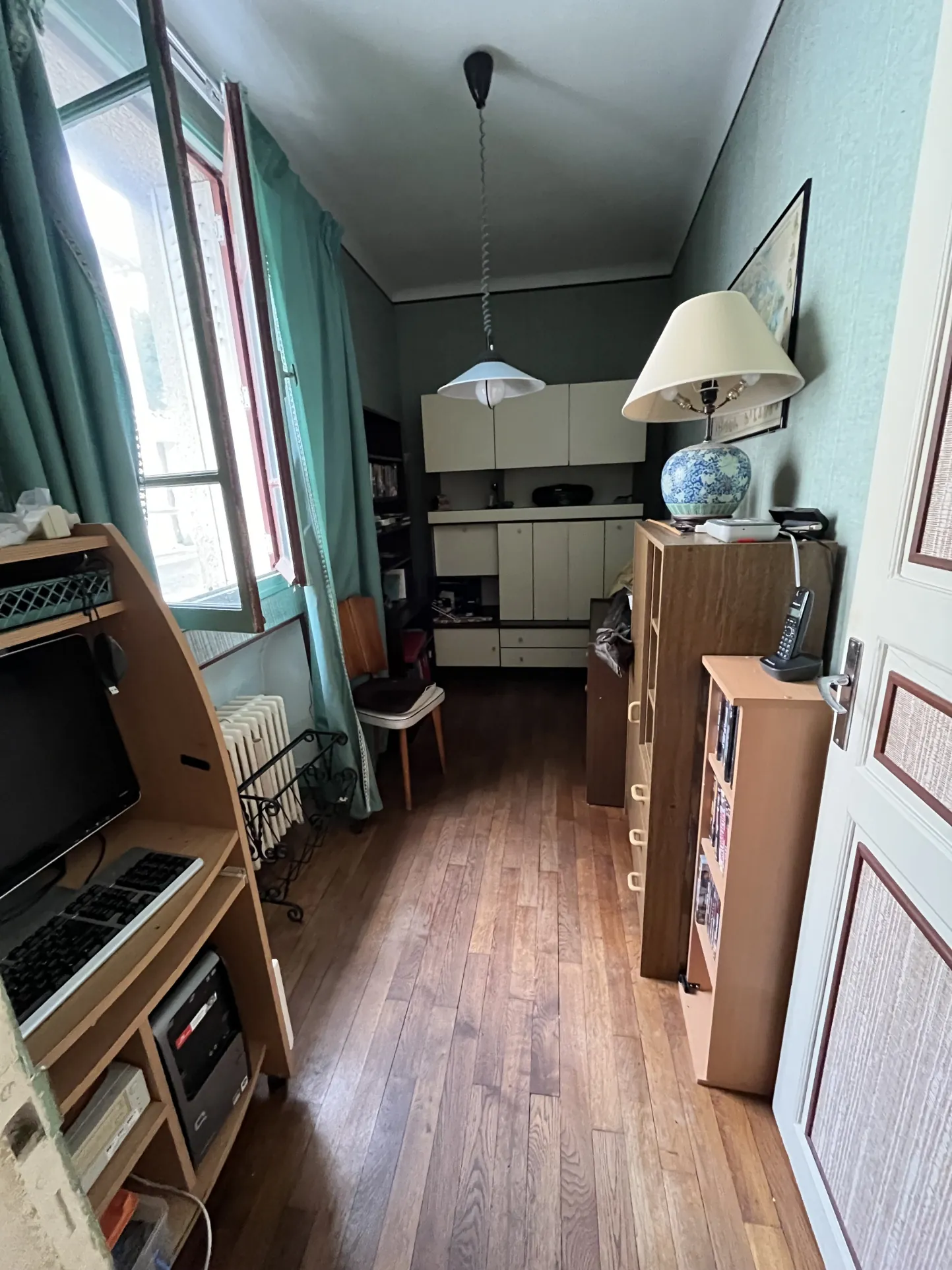 Maison à Saint Jean de Thouars avec vue sur la vallée, 2 chambres, garage et terrain de 533 m² 