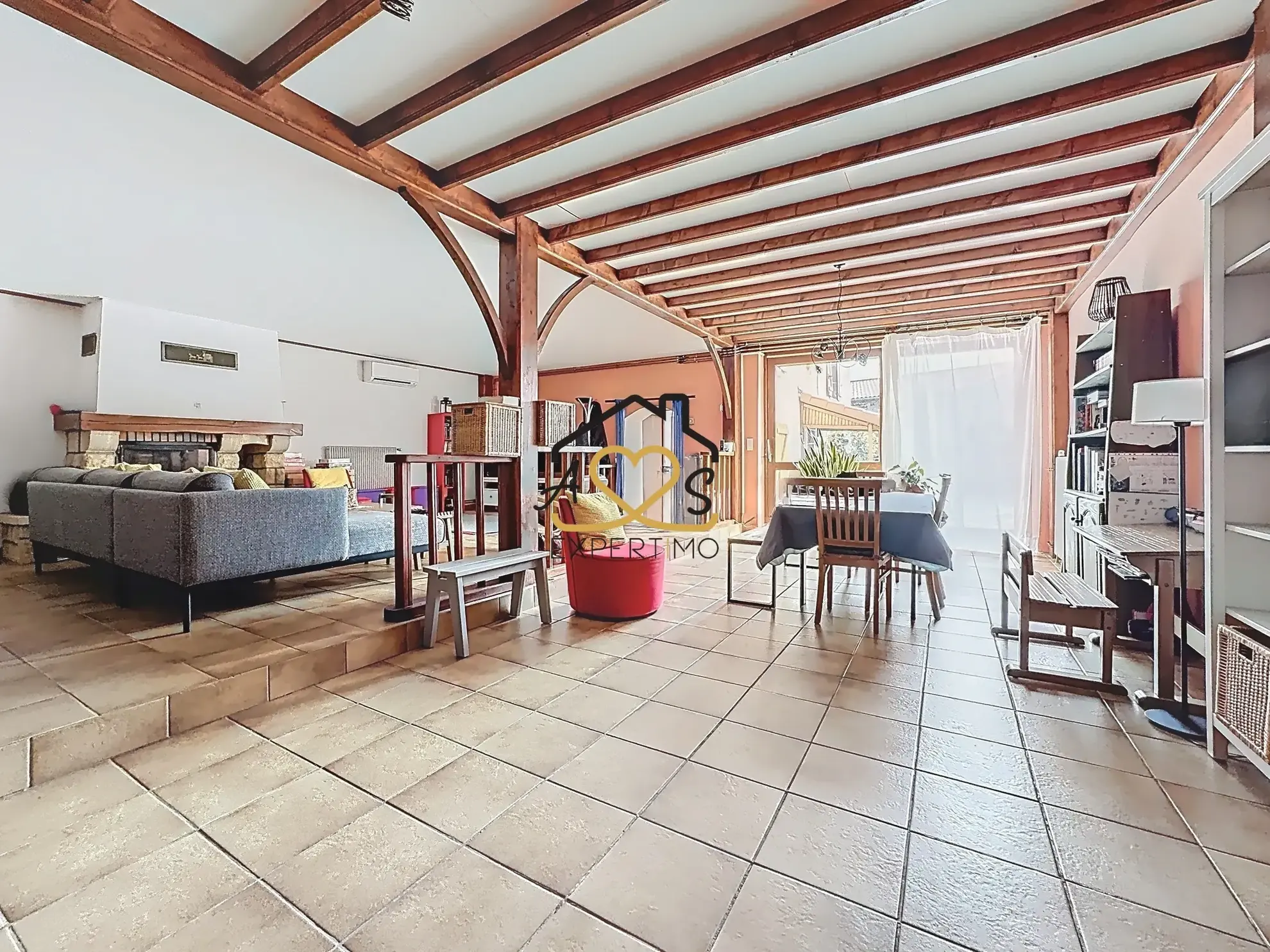 Maison de village à Saint Julien de Coppel avec garage et cave – 178 m2 