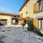 Maison de village à Saint Julien de Coppel avec garage et cave – 178 m2