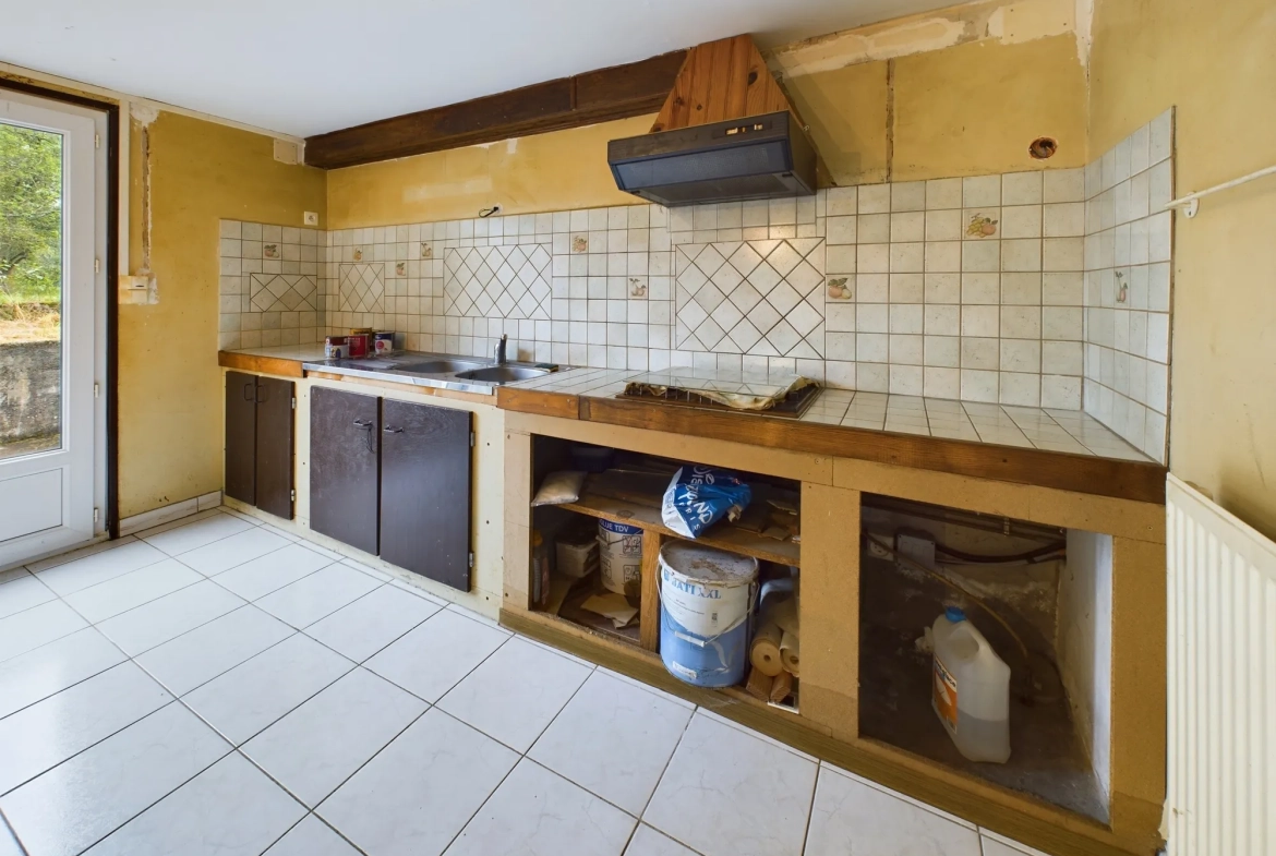 Maison familiale avec 4 chambres et appartement indépendant à Saint-Amand-en-Puisaye 