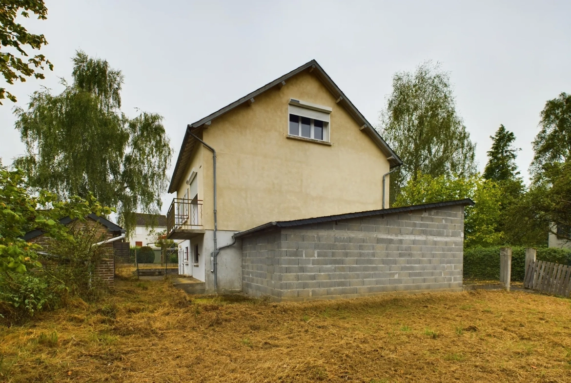 Maison familiale avec 4 chambres et appartement indépendant à Saint-Amand-en-Puisaye 