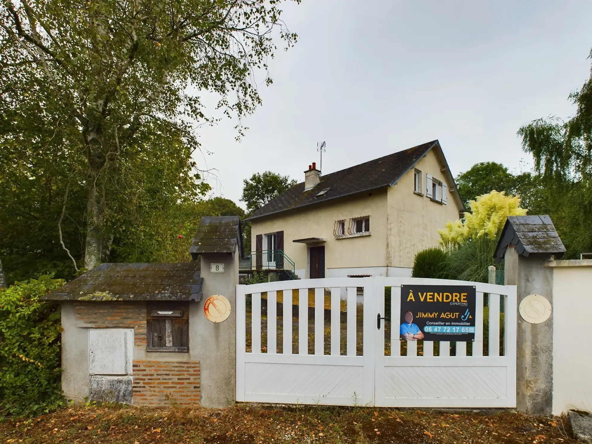 Maison familiale avec 4 chambres et appartement indépendant à Saint-Amand-en-Puisaye 