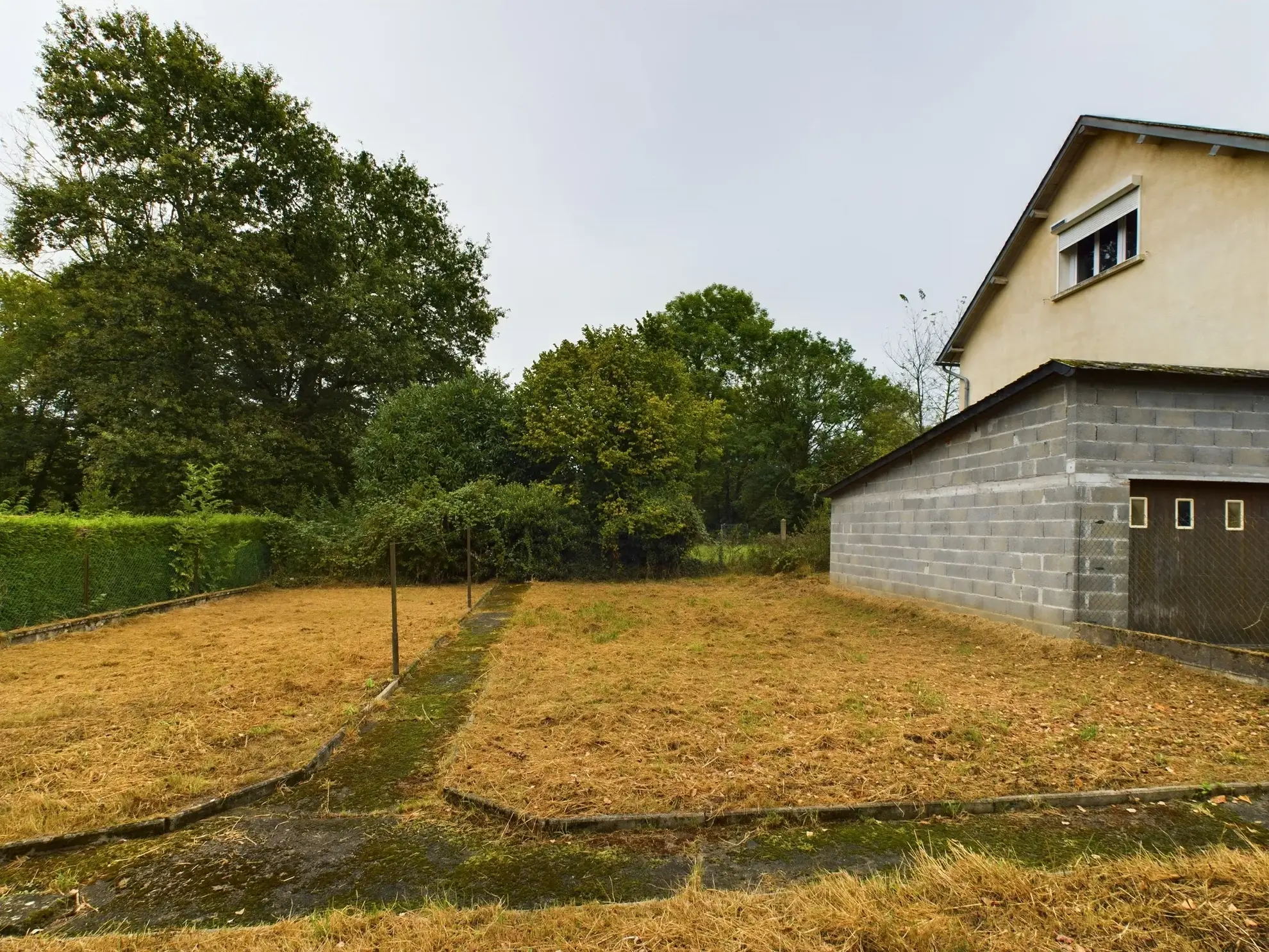 Maison familiale avec 4 chambres et appartement indépendant à Saint-Amand-en-Puisaye 