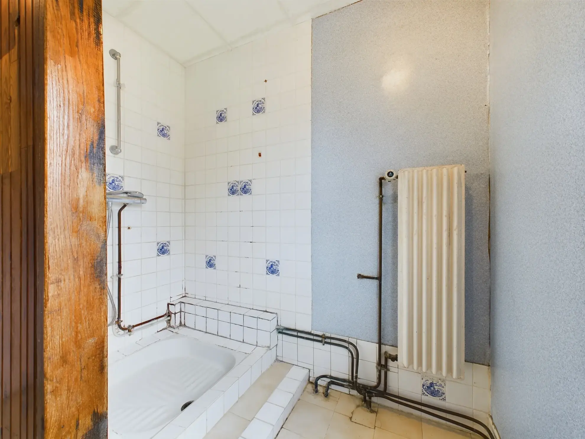 Maison familiale avec 4 chambres et appartement indépendant à Saint-Amand-en-Puisaye 