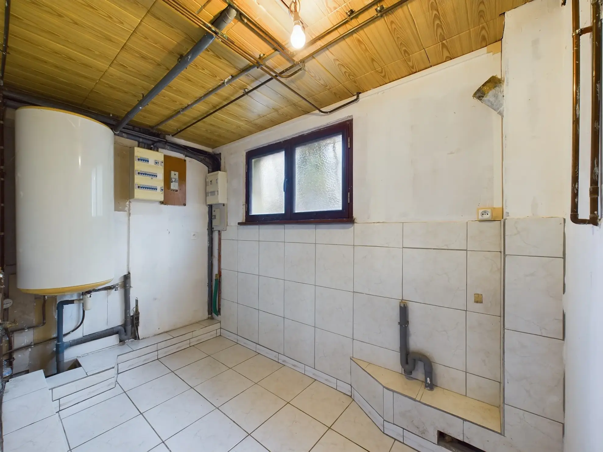 Maison familiale avec 4 chambres et appartement indépendant à Saint-Amand-en-Puisaye 