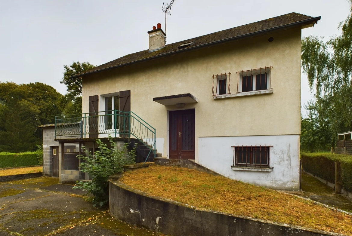 Maison familiale avec 4 chambres et appartement indépendant à Saint-Amand-en-Puisaye 