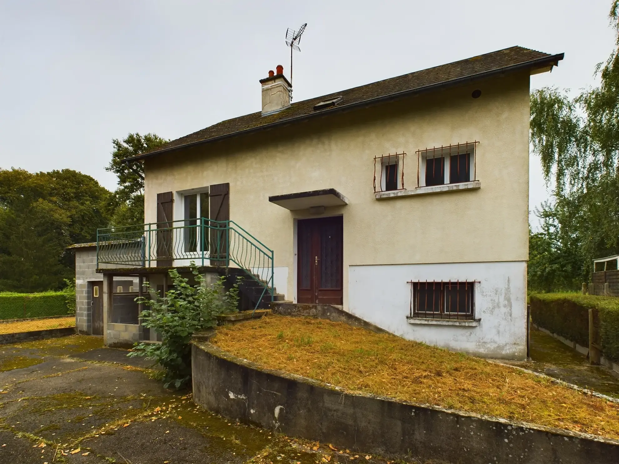 Maison familiale avec 4 chambres et appartement indépendant à Saint-Amand-en-Puisaye 