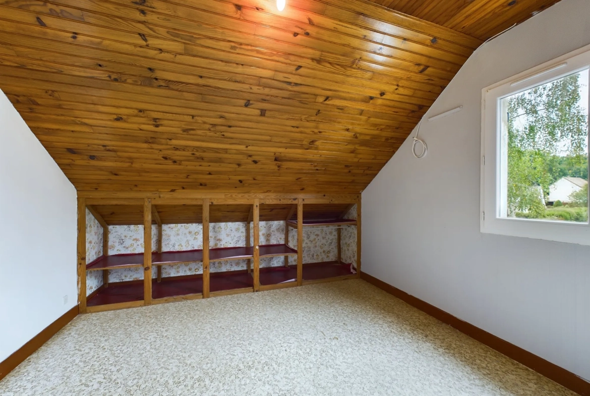 Maison familiale avec 4 chambres et appartement indépendant à Saint-Amand-en-Puisaye 