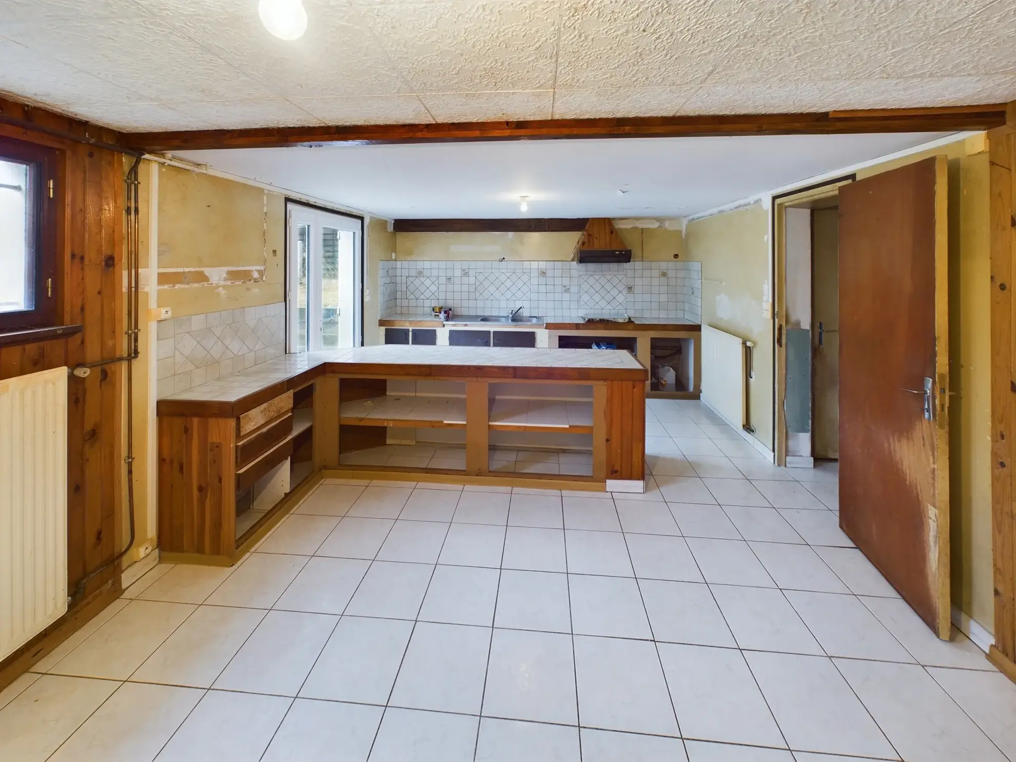 Maison familiale avec 4 chambres et appartement indépendant à Saint-Amand-en-Puisaye 