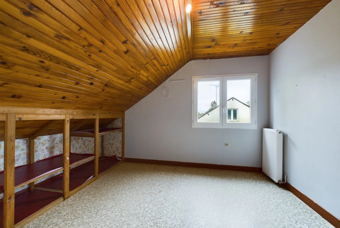 Maison familiale avec 4 chambres et appartement indépendant à Saint-Amand-en-Puisaye 