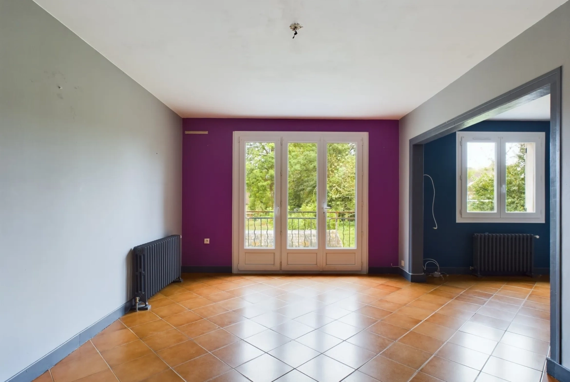 Maison familiale avec 4 chambres et appartement indépendant à Saint-Amand-en-Puisaye 