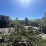 Grand appartement 75 m² traversant à Montpellier, secteur Près d'Arènes, avec terrasse et garage