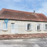 Maison en pierres avec dépendances et jardin à Auneau - 111 m²