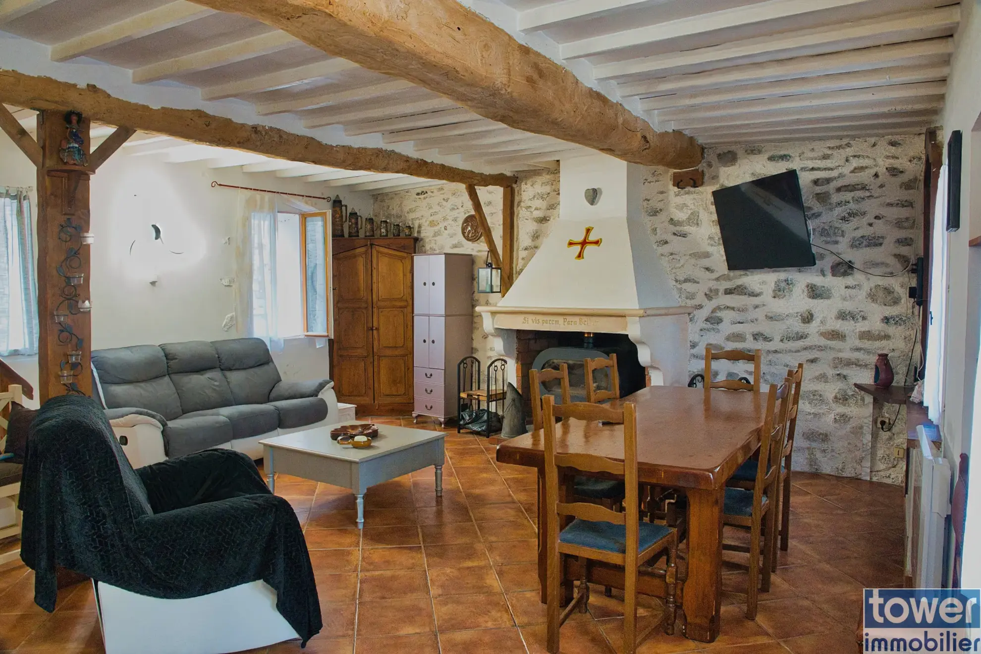 À vendre maison de village rénovée avec patio et jardin dans les Corbières 