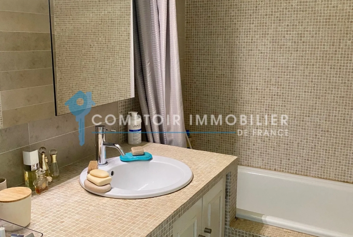 Appartement T2 à Brunoy avec vue sur parc et balcon, proche RER 