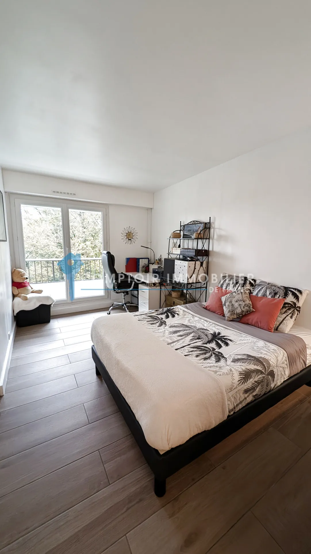Appartement T2 à Brunoy avec vue sur parc et balcon, proche RER 