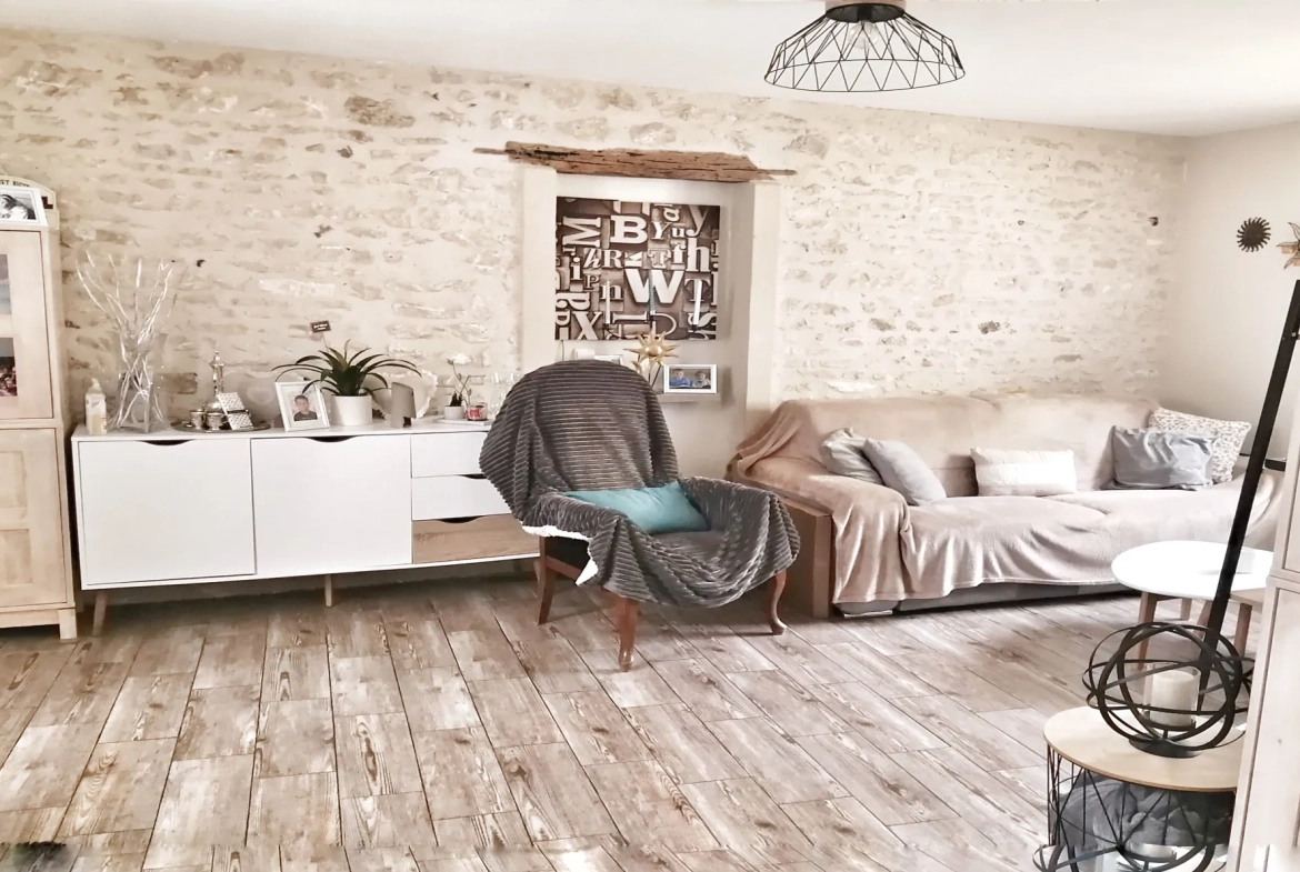 Maison de village rénovée à Limetz Villez avec jardin et caves voûtées 