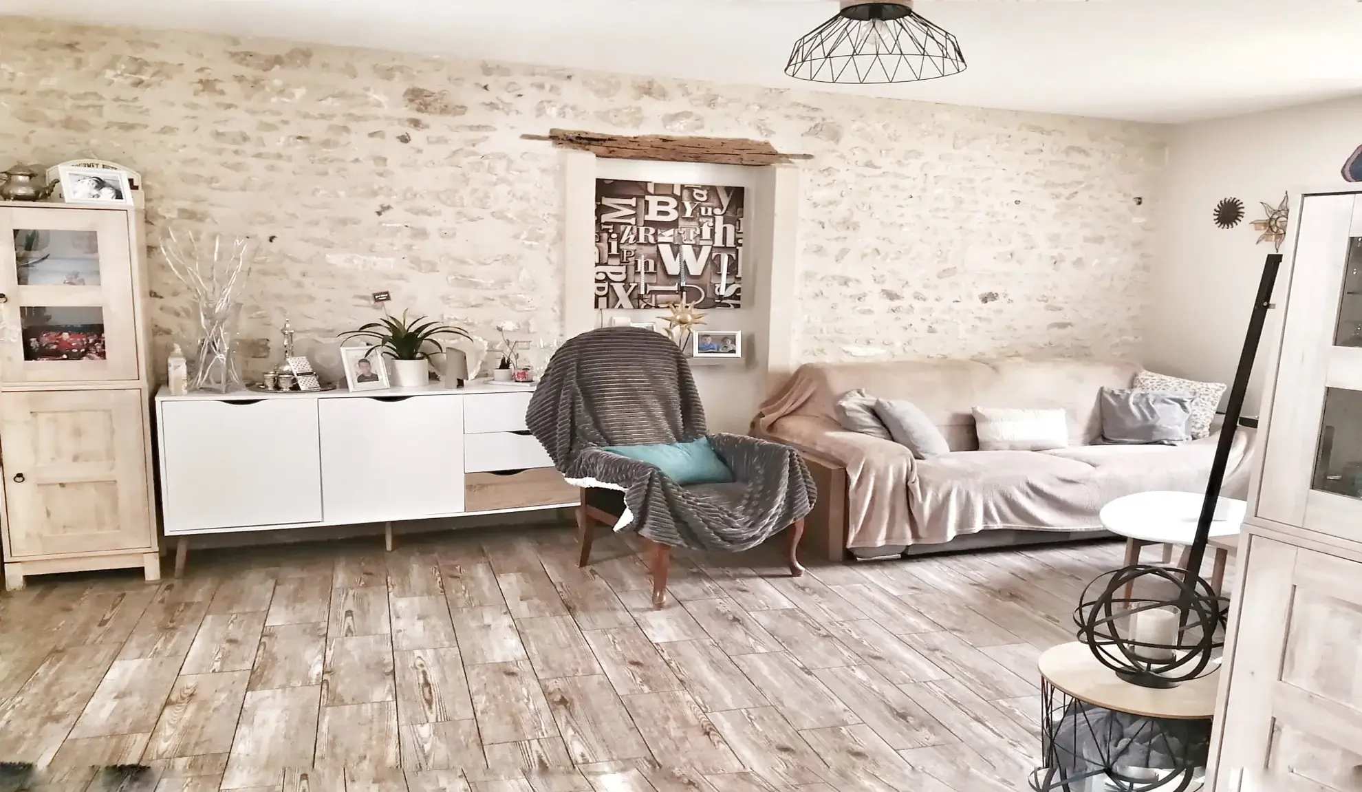 Maison de village rénovée à Limetz Villez avec jardin et caves voûtées 
