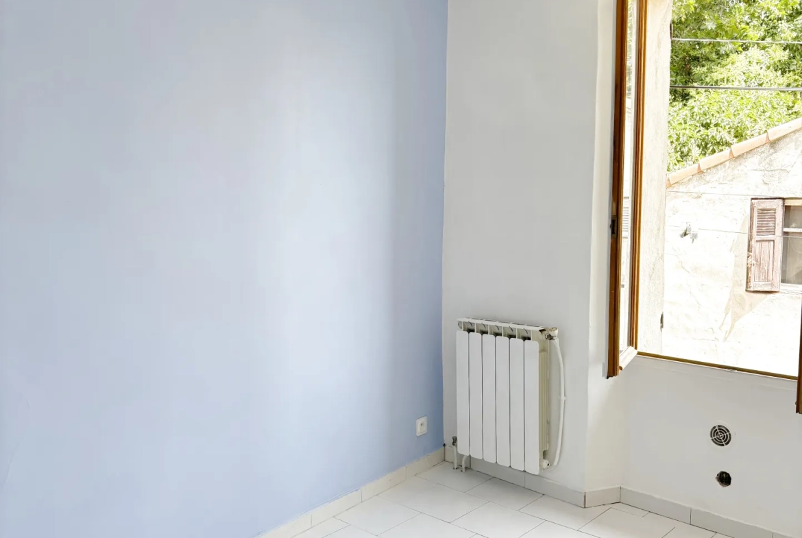 Maison T4 rénovée avec terrasse à Marseille, secteur Aygalades 