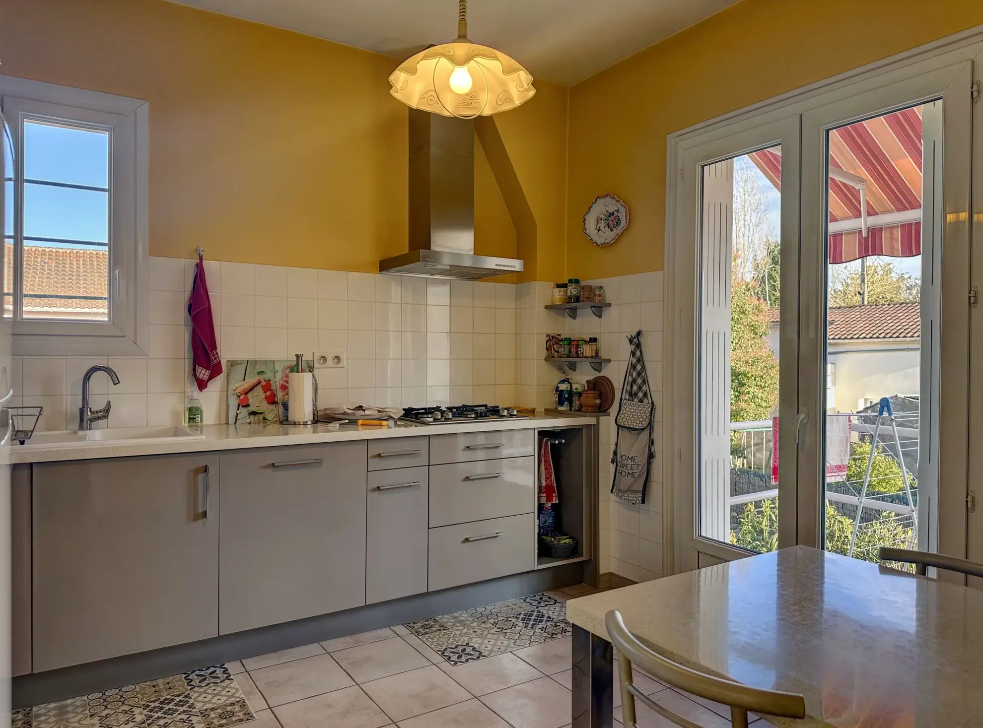 Villa rénovée avec jardin à Villeneuve-sur-Lot dans un quartier recherché 