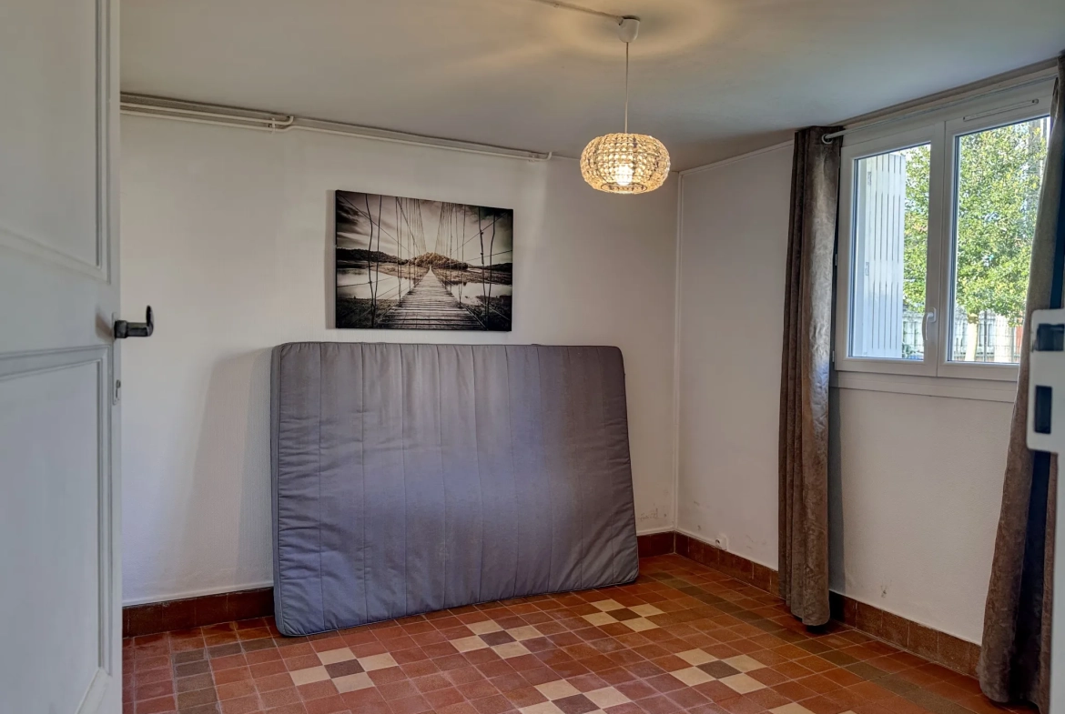 Villa rénovée avec jardin à Villeneuve-sur-Lot dans un quartier recherché 