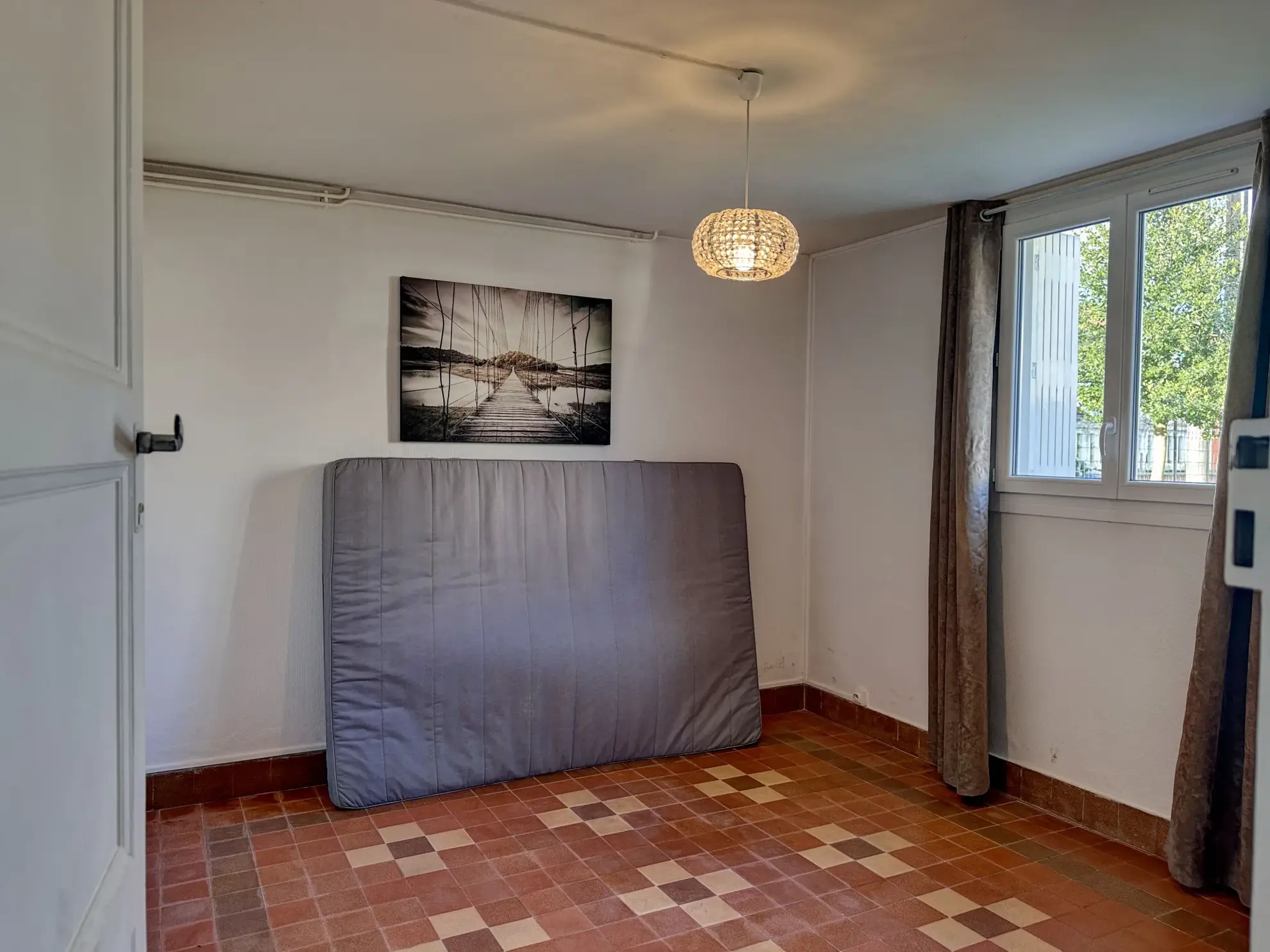 Villa rénovée avec jardin à Villeneuve-sur-Lot dans un quartier recherché 