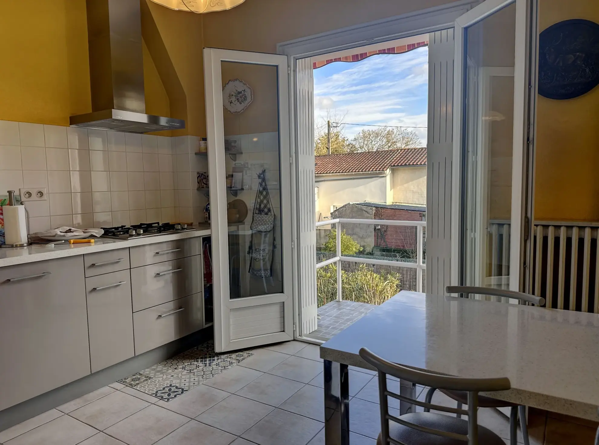 Villa rénovée avec jardin à Villeneuve-sur-Lot dans un quartier recherché 