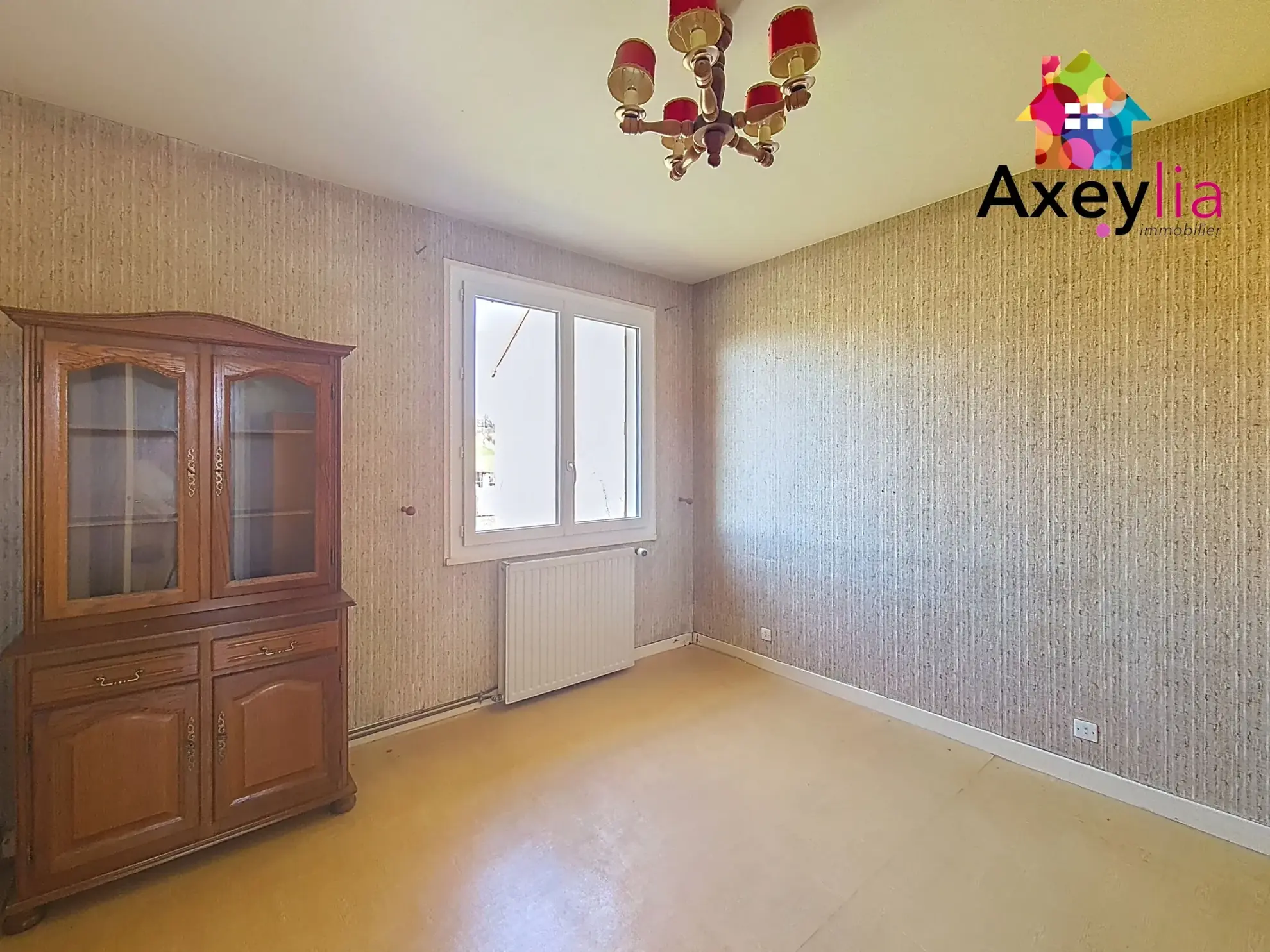 Maison à vendre avec 3 chambres et terrain constructible à Marcigny 