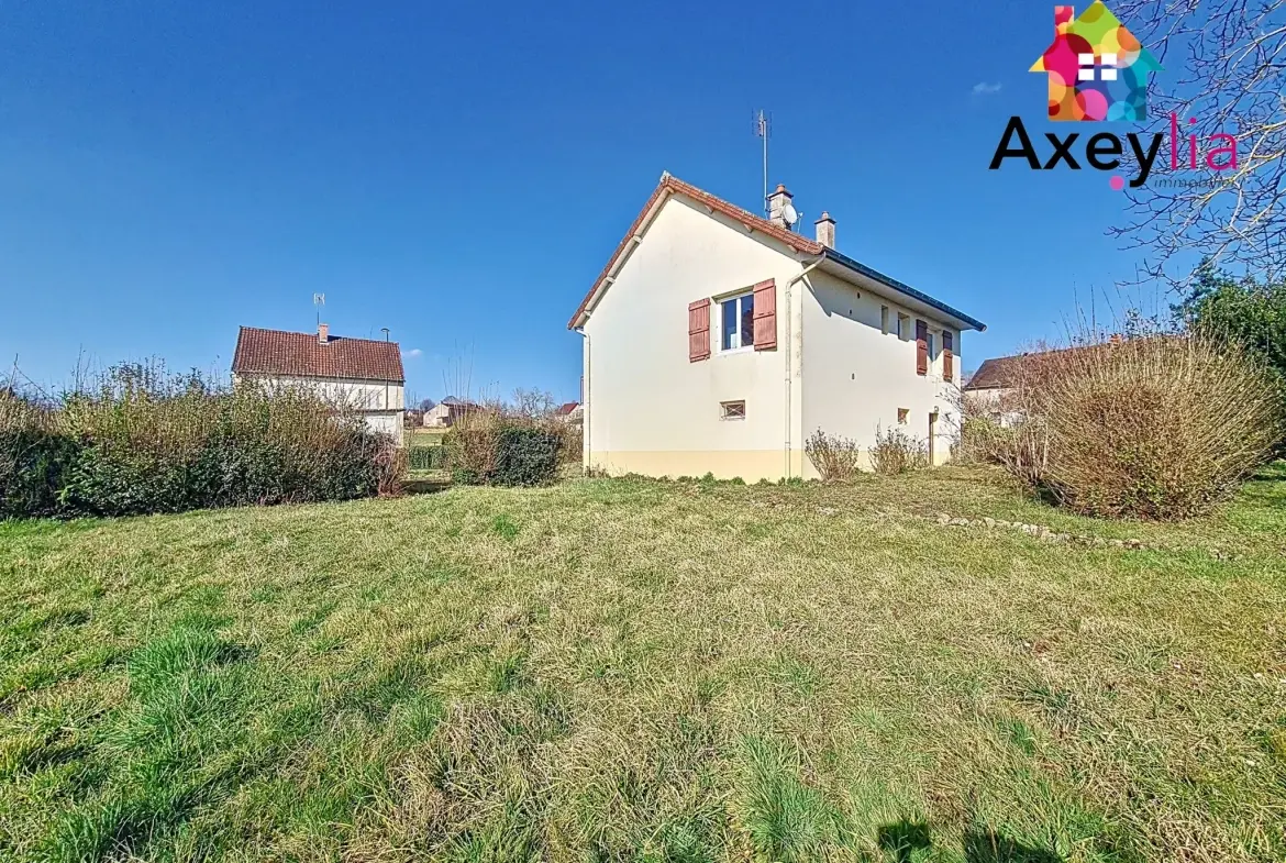 Maison à vendre avec 3 chambres et terrain constructible à Marcigny 