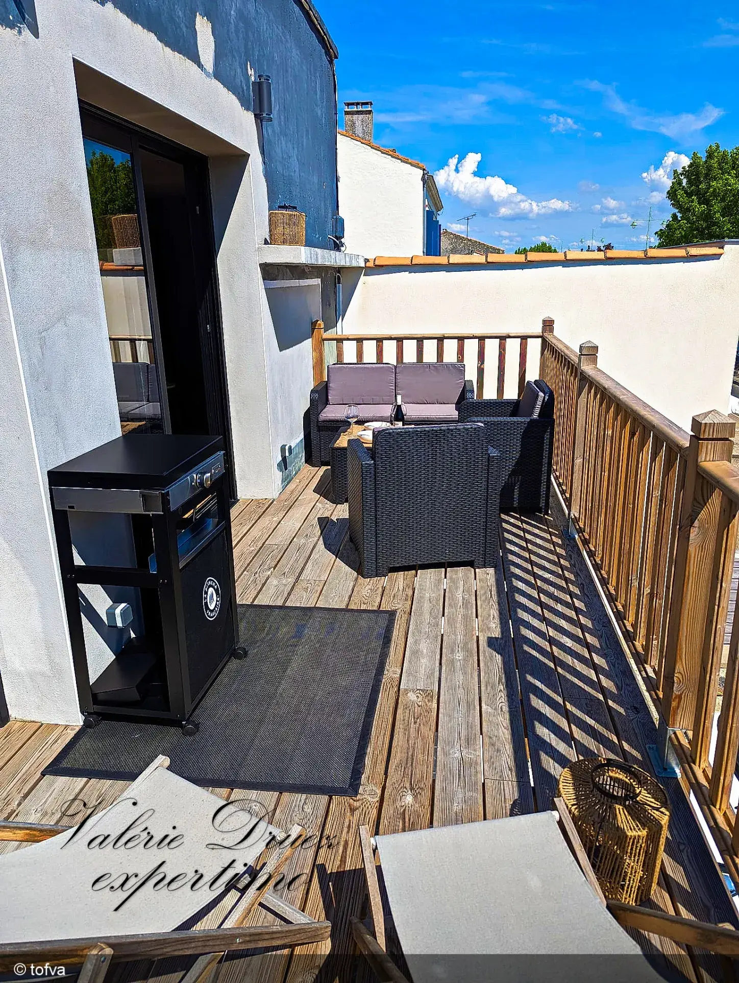 Appartement loft moderne à Tonnay Charente avec terrasse et stationnement 