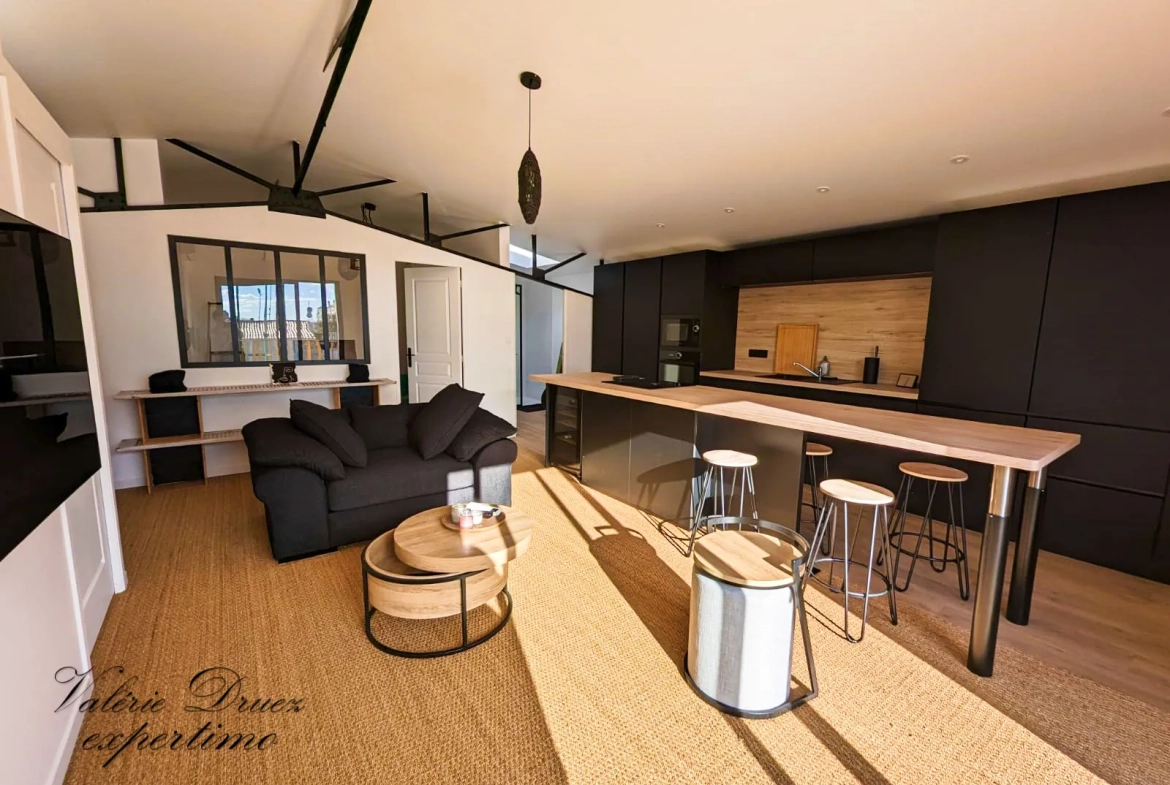 Appartement loft moderne à Tonnay Charente avec terrasse et stationnement 