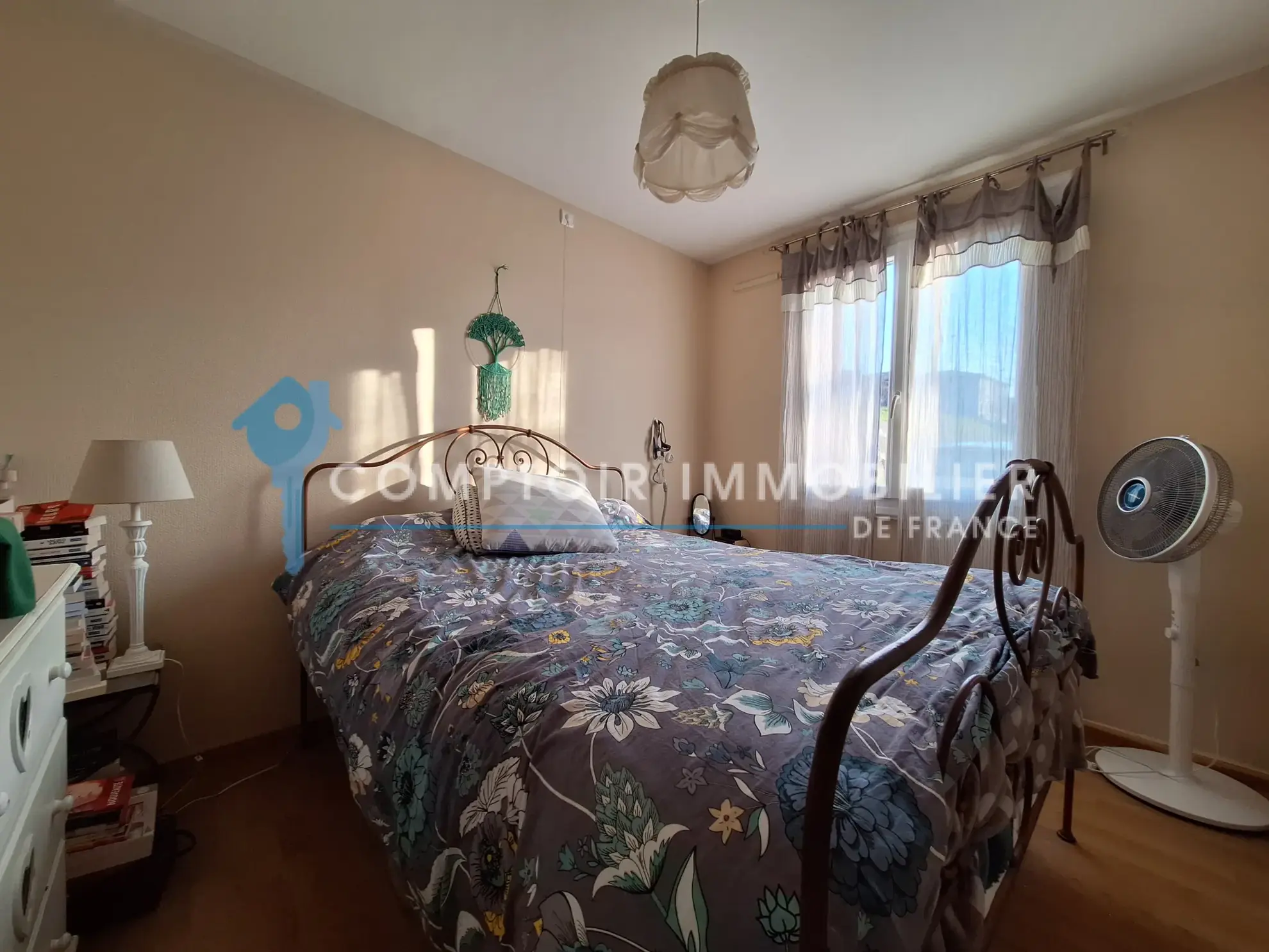 Maison divisée en 2 logements loués à Puylaurens avec vue sur les Pyrénées 