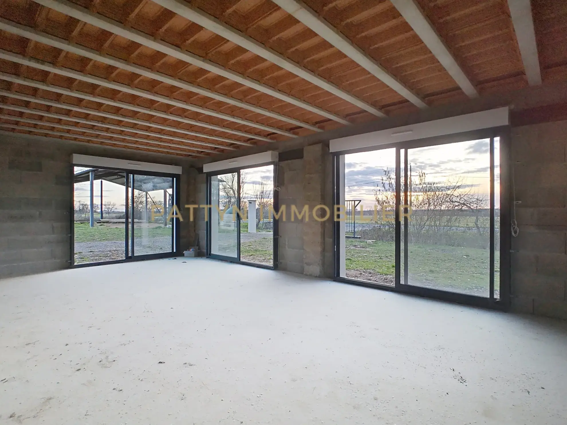 Maison de 120 m² à aménager avec grand terrain proche Châtillon-sur-Chalaronne 