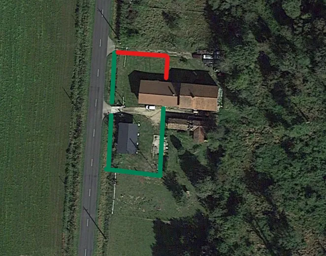Maison de 120 m² à aménager avec grand terrain proche Châtillon-sur-Chalaronne 