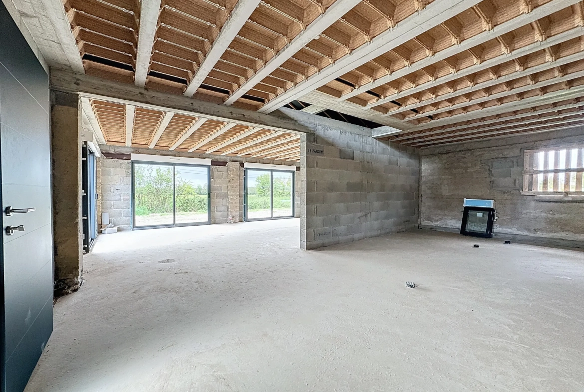 Maison de 120 m² à aménager avec grand terrain proche Châtillon-sur-Chalaronne 