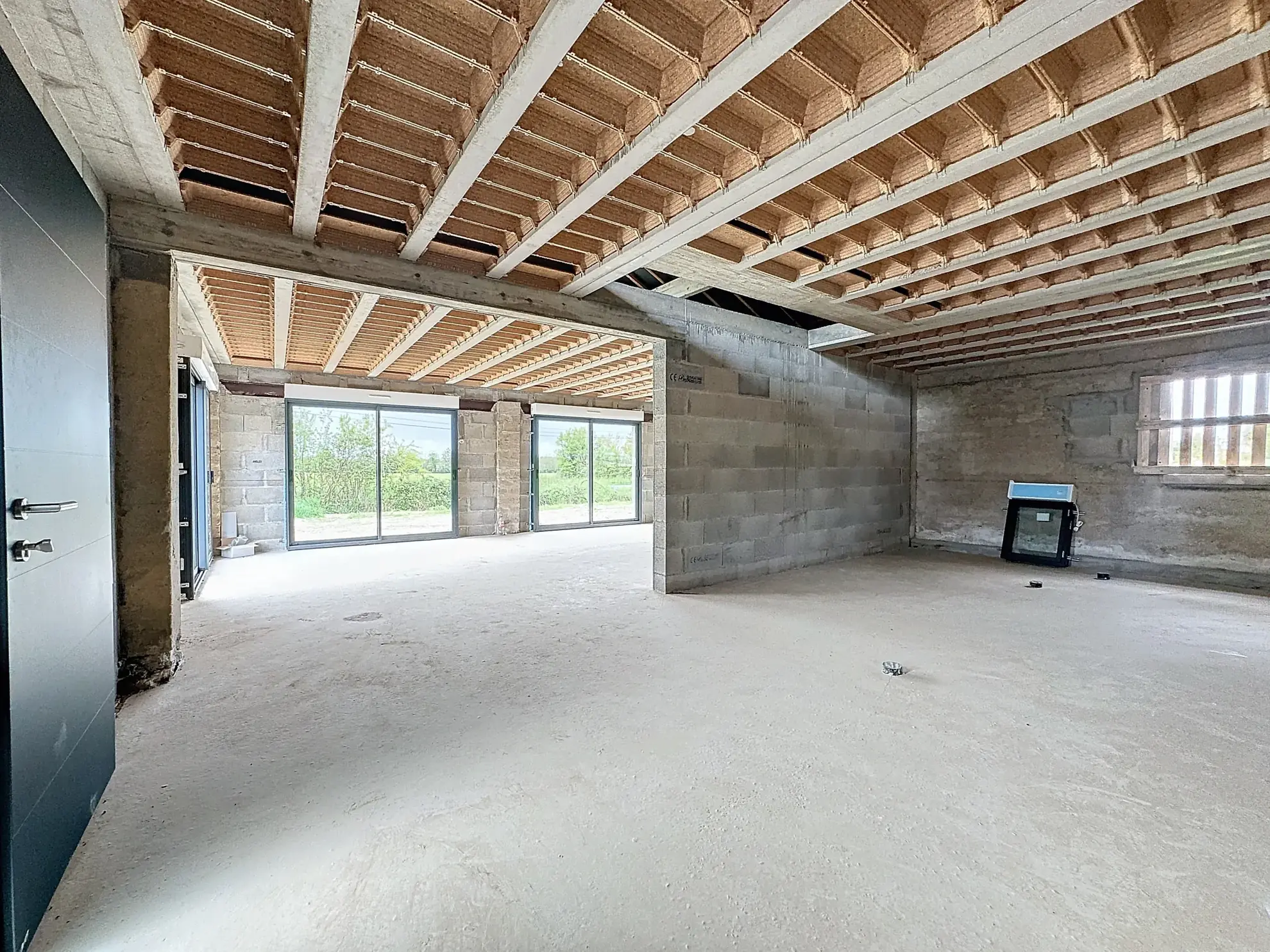 Maison de 120 m² à aménager avec grand terrain proche Châtillon-sur-Chalaronne 