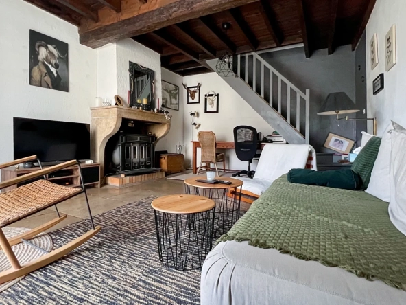 Charmante maison à Massangis avec terrasse et jacuzzi - 4 pièces