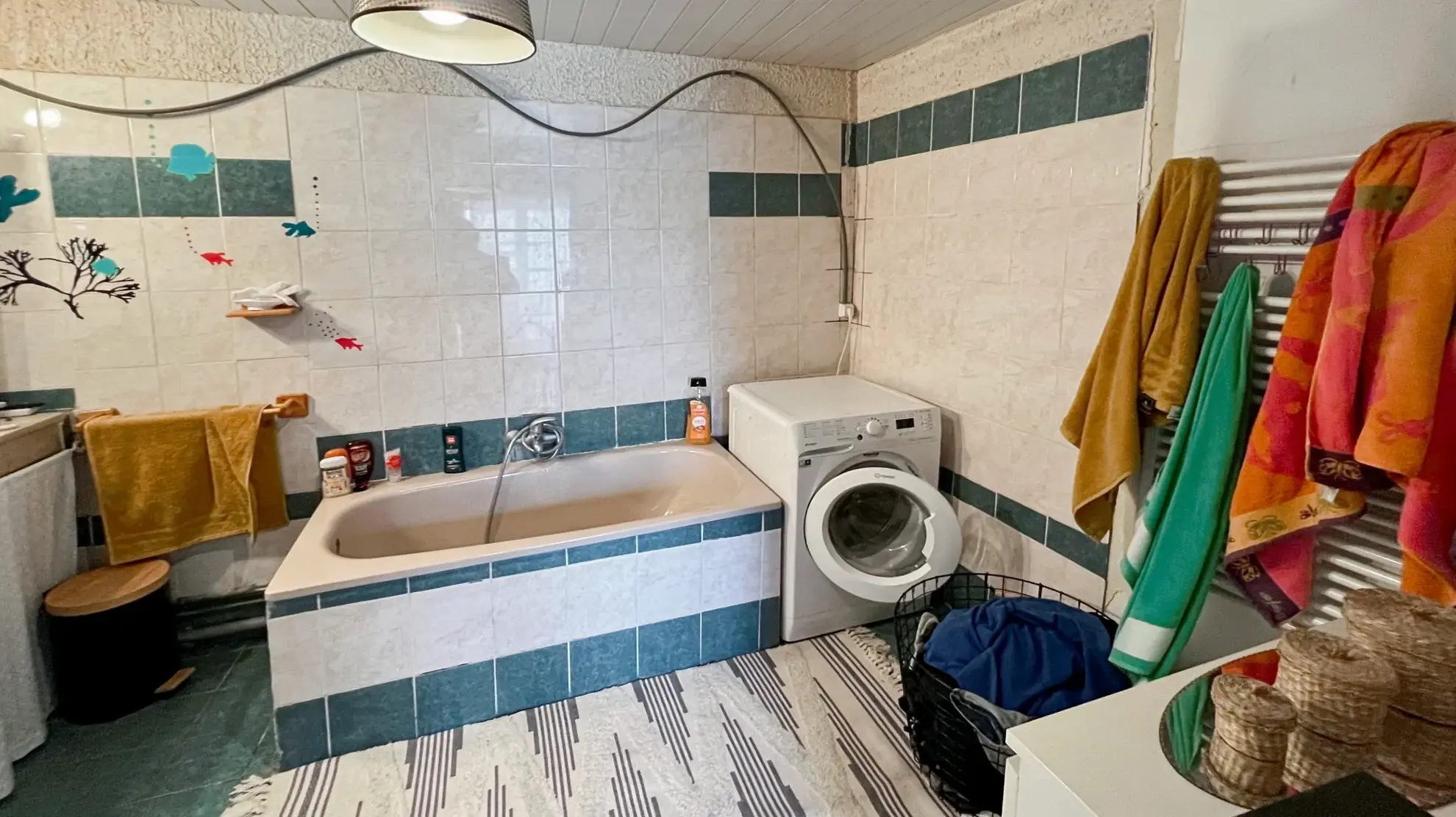 Charmante maison à Massangis avec terrasse et jacuzzi - 4 pièces 