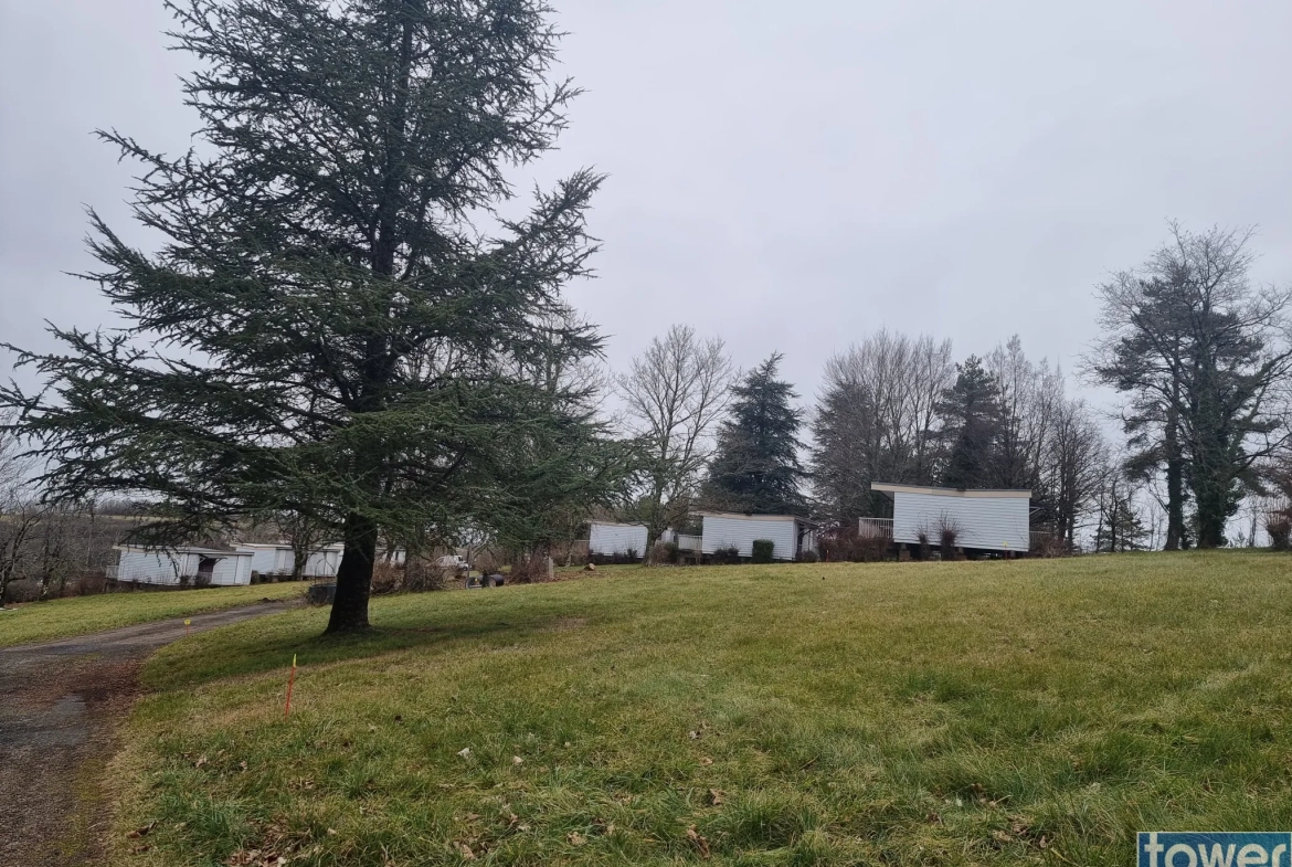 À Vendre Terrain de Loisir de 603 m² avec Chalet à Ossature Bois en Corrèze 