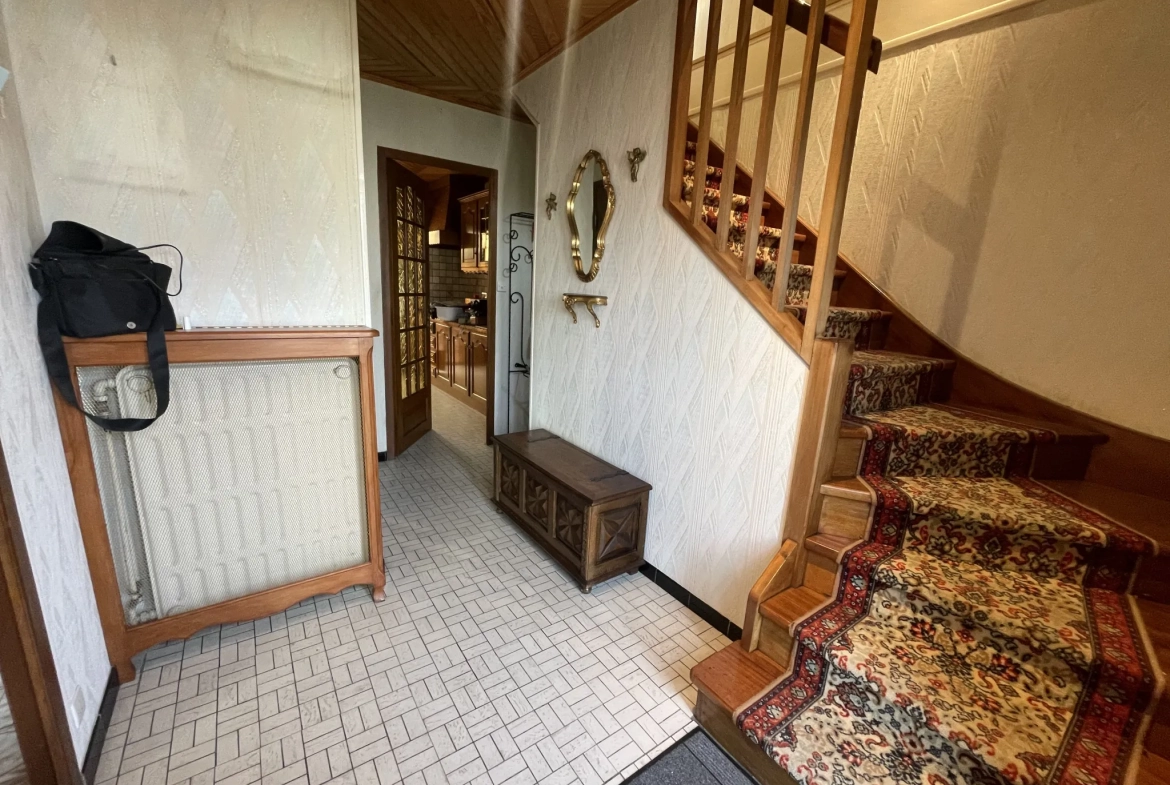 Maison à vendre à Courrières de 110 m² avec jardin et garage à 189 900 euros 