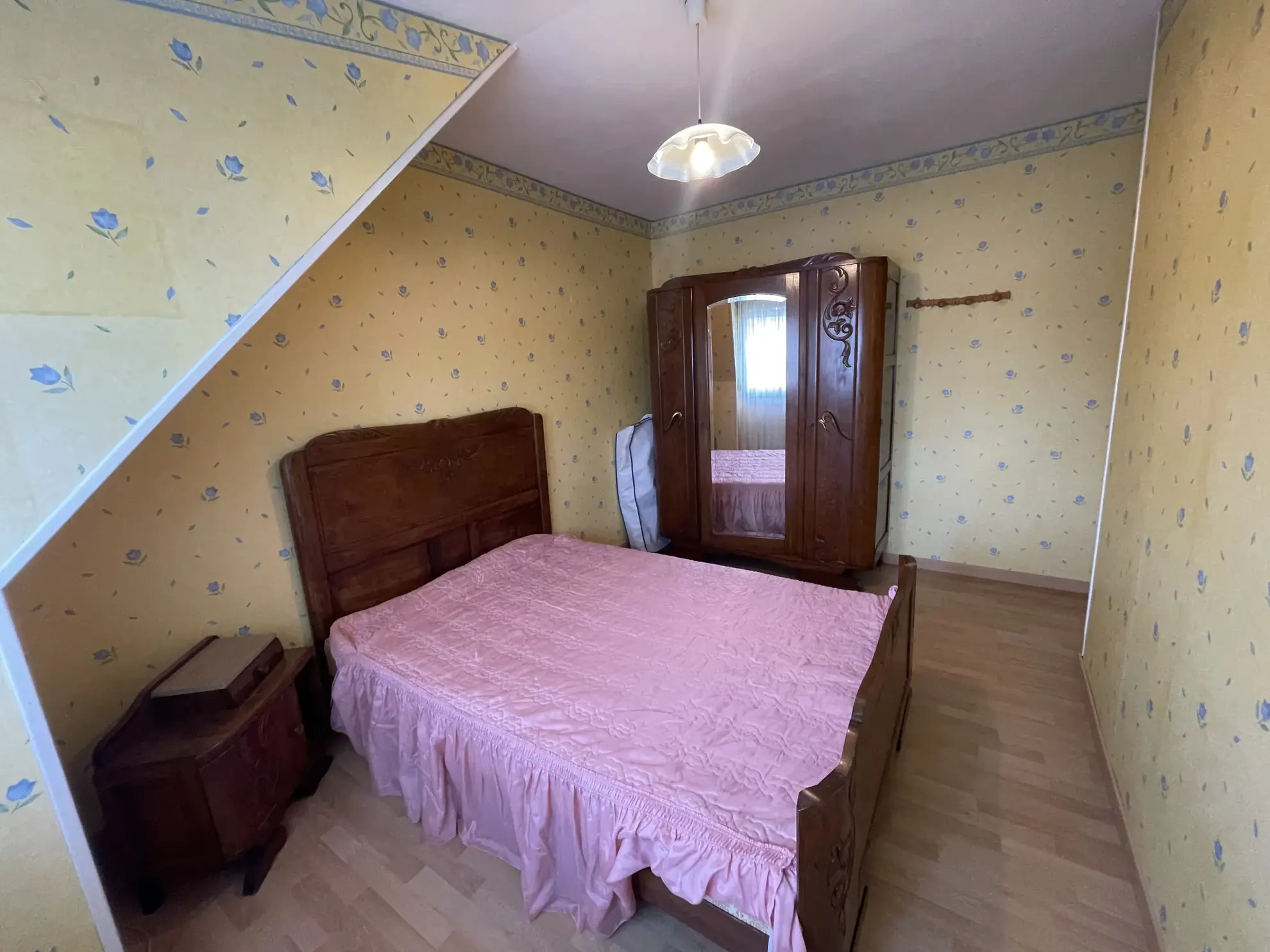 Maison à vendre à Courrières de 110 m² avec jardin et garage à 189 900 euros 