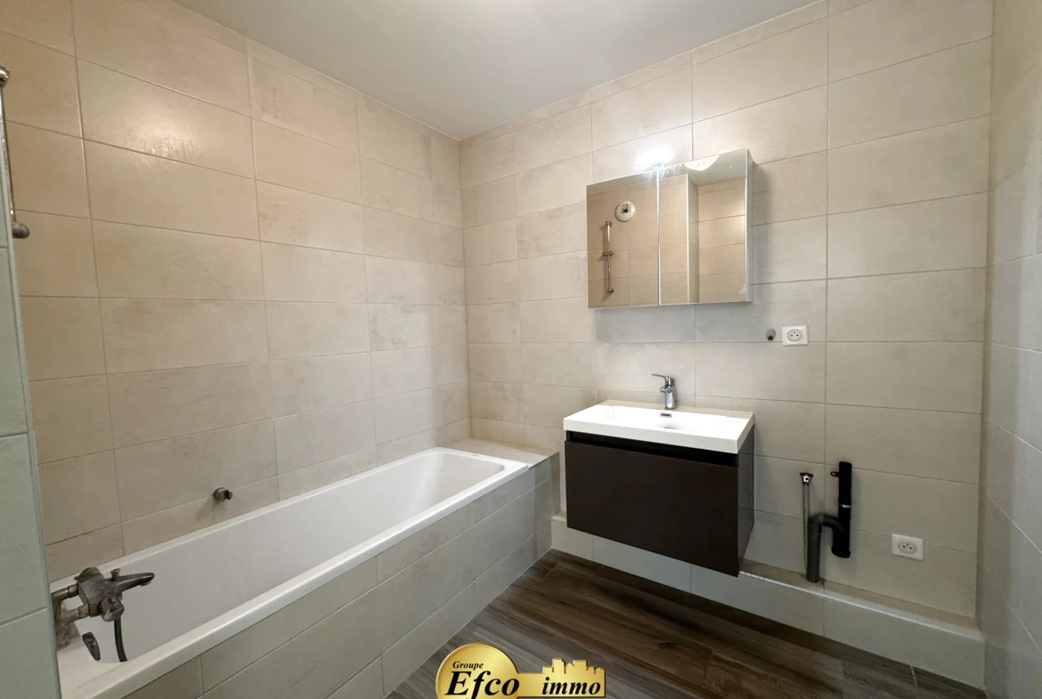 Appartement T3 récent avec terrasse et parking à Saint-Louis 
